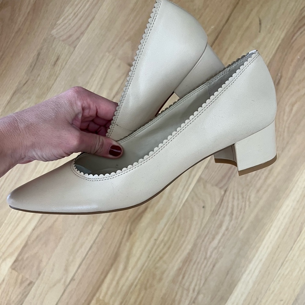 Lauren Ralph Lauren Nude leather block-heel pumps heels scallop detail 7.5 B